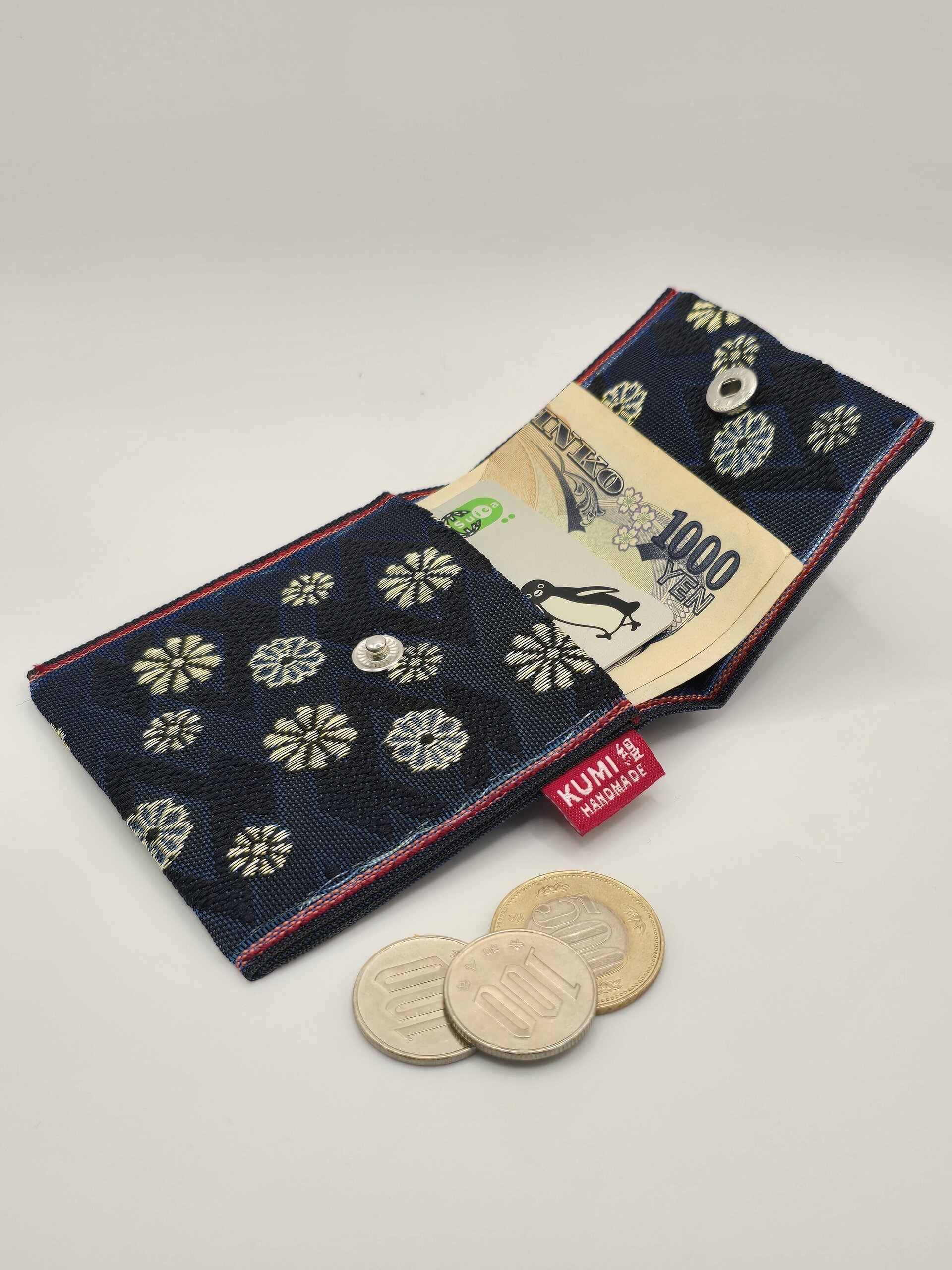 Crisantemo sobre azul - 4