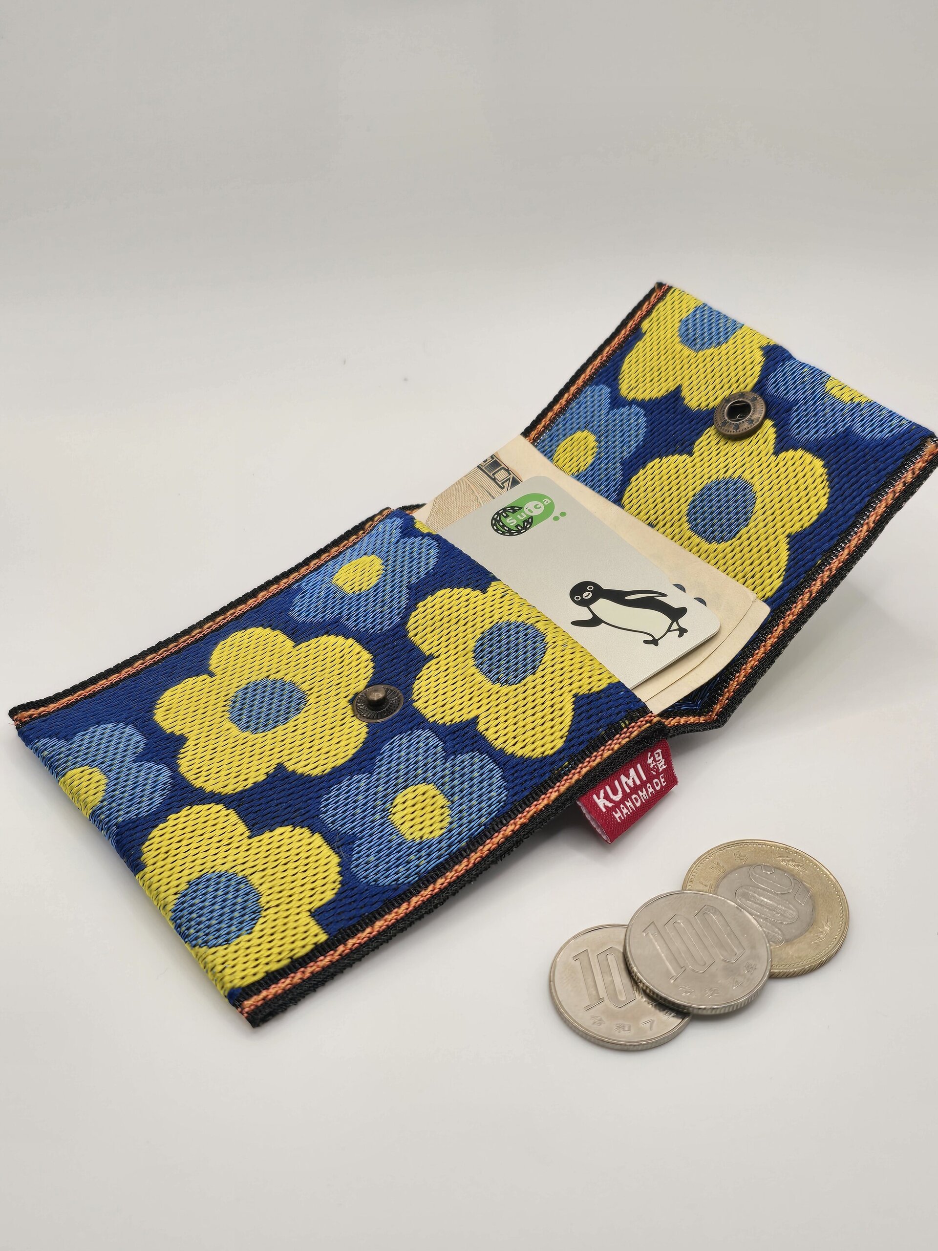 Fururu azul y amarillo - 4